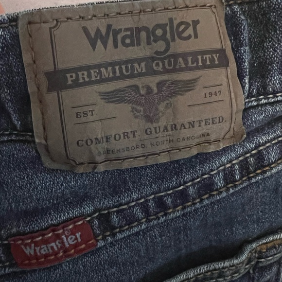 Wrangler Slim Straight Jeans, Medium Wash, 38x30 - Picture 3 of 6
